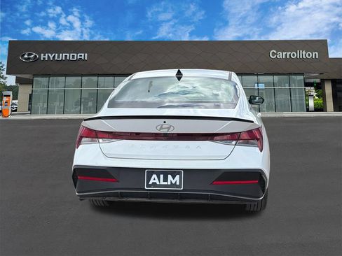 New 2026 Hyundai Elantra SEL Sport FWD image 7