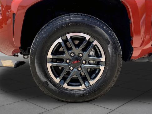 Used 2025 Toyota Tacoma TRD Sport RWD image 11