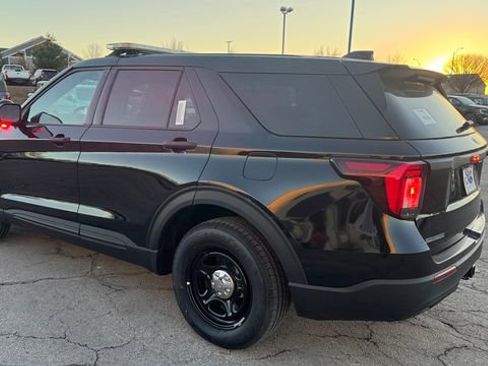 New 2025 Ford Explorer 4WD Police Interceptor image 7