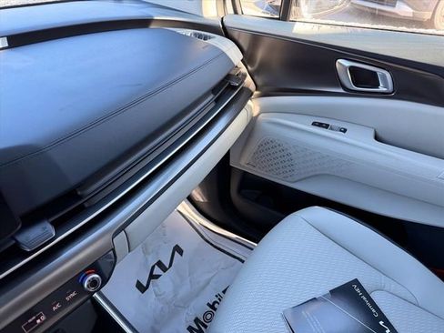 New 2026 Kia Carnival SX Prestige image 12