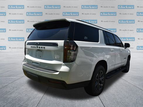Used 2023 Chevrolet Suburban Z71 w/ Luxury Package AWD/4WD image 4