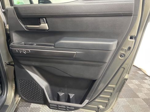 Used 2024 Toyota Tacoma TRD Sport w/ TRD Sport Upgrade Package image 15