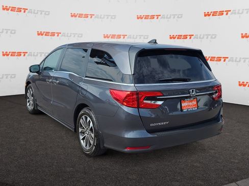 Used 2023 Honda Odyssey EX-L image 3