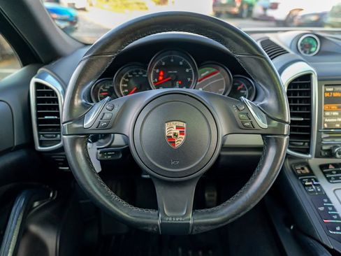 Used 2013 Porsche Cayenne AWD/4WD image 43