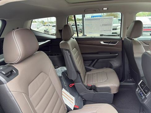 New 2026 Volkswagen Atlas SEL AWD/4WD image 9