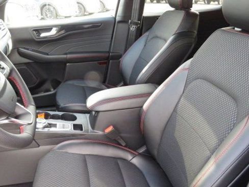 New 2026 Ford Escape ST-Line w/ Tech Pack #1 image 4