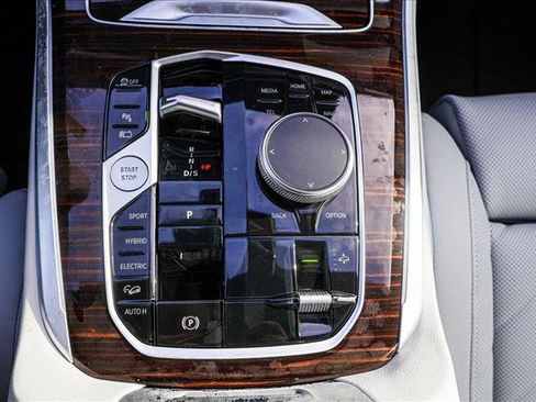 Certified 2025 BMW X5 xDrive50e w/ Parking Assistance Package image 18