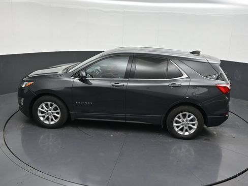 Used 2020 Chevrolet Equinox LT FWD image 16