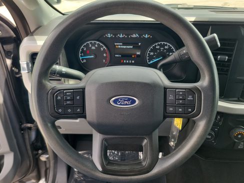 Used 2023 Ford F250 XL w/ STX Appearance Package AWD/4WD image 23