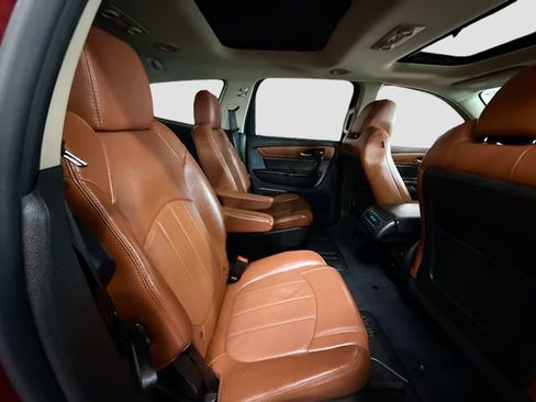 Used 2017 Chevrolet Traverse Premier image 30