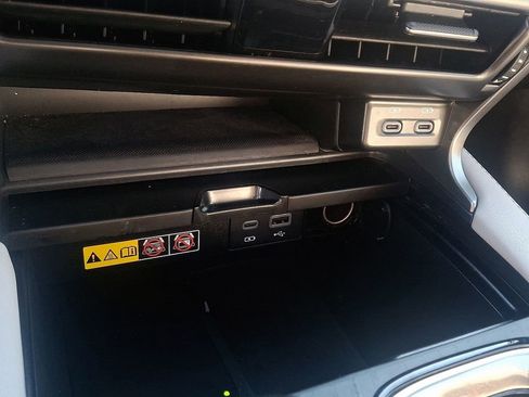 Used 2023 Lexus RX 350 Premium image 25