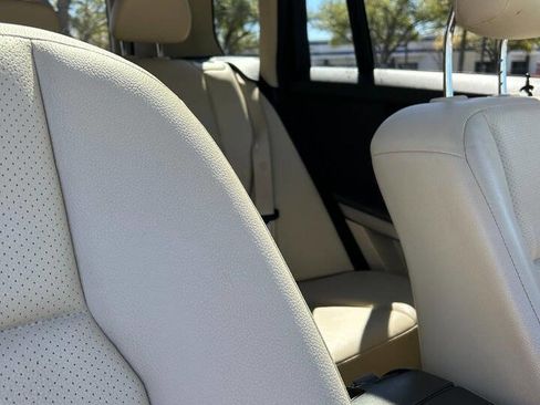 Used 2015 Mercedes-Benz GLK 350 2WD image 55