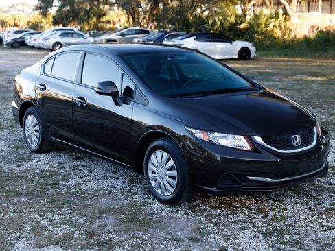 Used 2013 Honda Civic LX image 15