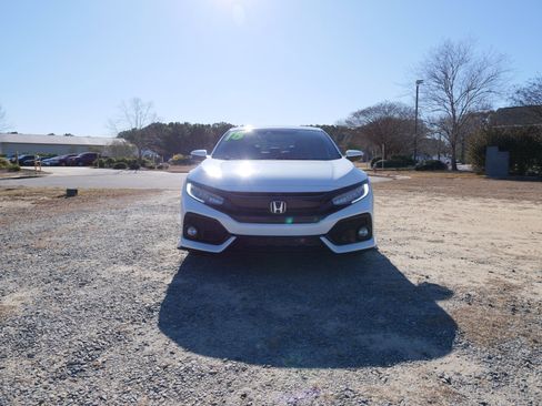 Used 2018 Honda Civic Sport Touring image 8
