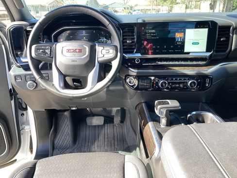 Certified 2025 GMC Sierra 1500 Elevation image 13