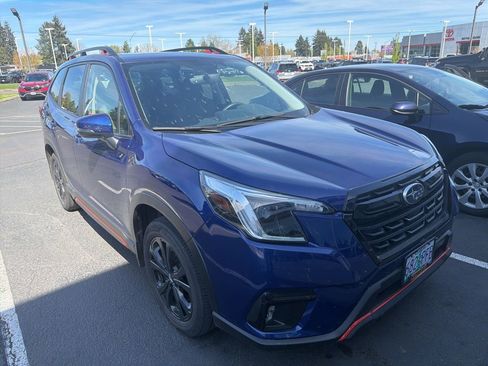 Used 2023 Subaru Forester Sport image 2