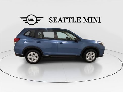 Used 2023 Subaru Forester AWD/4WD image 12