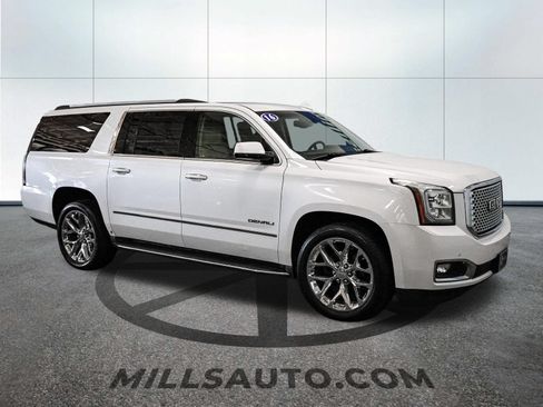 Used 2016 GMC Yukon XL Denali AWD/4WD image 11