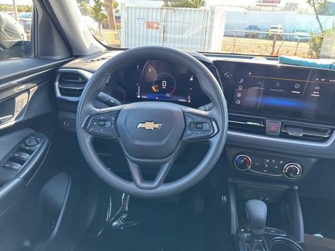 Certified 2024 Chevrolet TrailBlazer LS w/ LS Convenience Package image 25