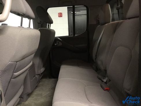 Used 2017 Nissan Frontier SV image 30