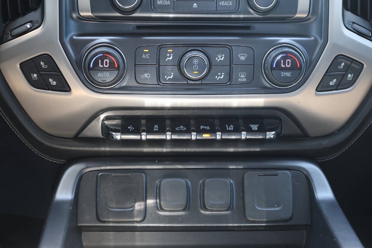Used 2019 GMC Sierra 3500 Denali AWD/4WD image 21