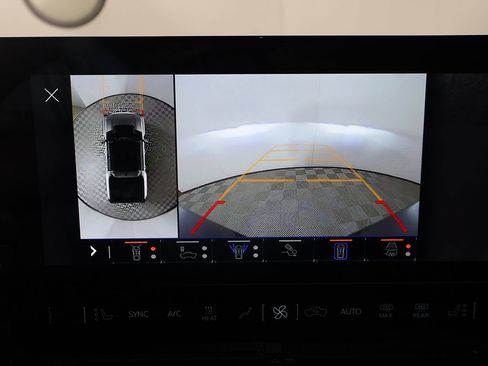 Used 2025 GMC Hummer EV 2X w/ Extreme Off-Road Package AWD/4WD image 52