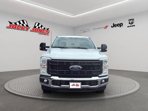 Used 2025 Ford F250 XL w/ 360-Degree Camera Package RWD image 12