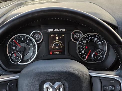 Used 2024 RAM 2500 Big Horn AWD/4WD image 21