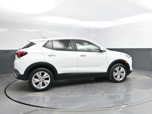 Used 2025 Buick Encore GX Preferred AWD/4WD image 10