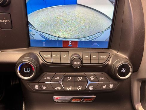 Used 2019 Chevrolet Corvette Z06 RWD image 17