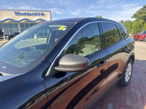 Used 2023 Ford Escape Active FWD image 5