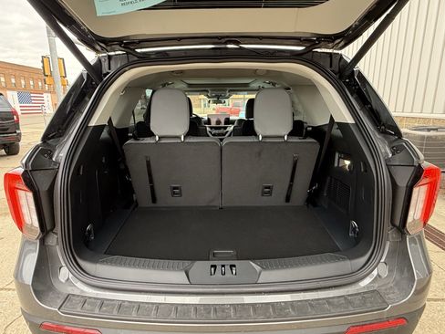 New 2026 Ford Explorer Active w/ Active Comfort Package AWD/4WD image 17