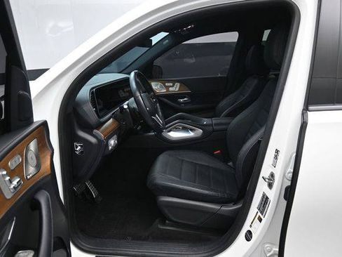 Used 2021 Mercedes-Benz GLS 580 4MATIC image 9