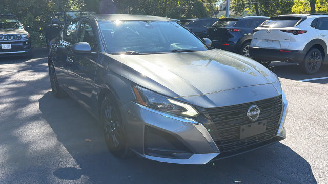 Used 2023 Nissan Altima 2.5 S FWD image 3