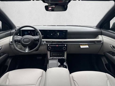 Certified 2025 Hyundai Tucson Limited image 15