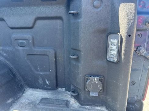 Used 2020 Chevrolet Silverado 1500 RST AWD/4WD image 14