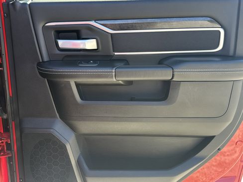 Used 2024 RAM 2500 Big Horn w/ Sport Appearance Package image 14