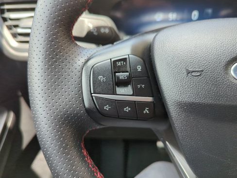 Used 2024 Ford Escape ST-Line Elite w/ Premium Technology Package AWD/4WD image 34