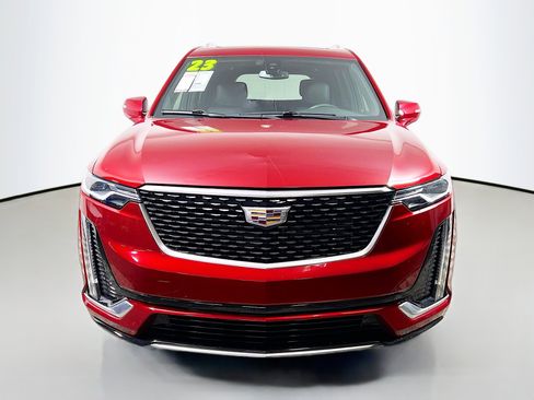 Used 2023 Cadillac XT6 Luxury image 11