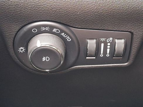 Used 2025 Jeep Compass Limited AWD/4WD image 25