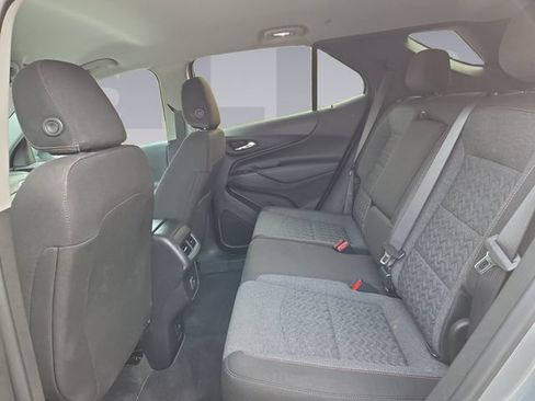Used 2024 Chevrolet Equinox LT AWD/4WD image 16