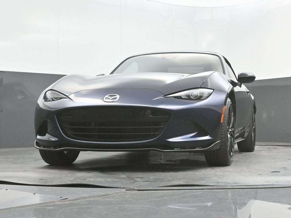 Used 2025 MAZDA MX-5 Miata Club RWD image 40
