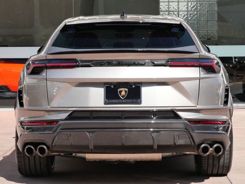 Used 2023 Lamborghini Urus Performante AWD/4WD image 4