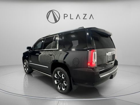 Used 2019 GMC Yukon Denali image 3