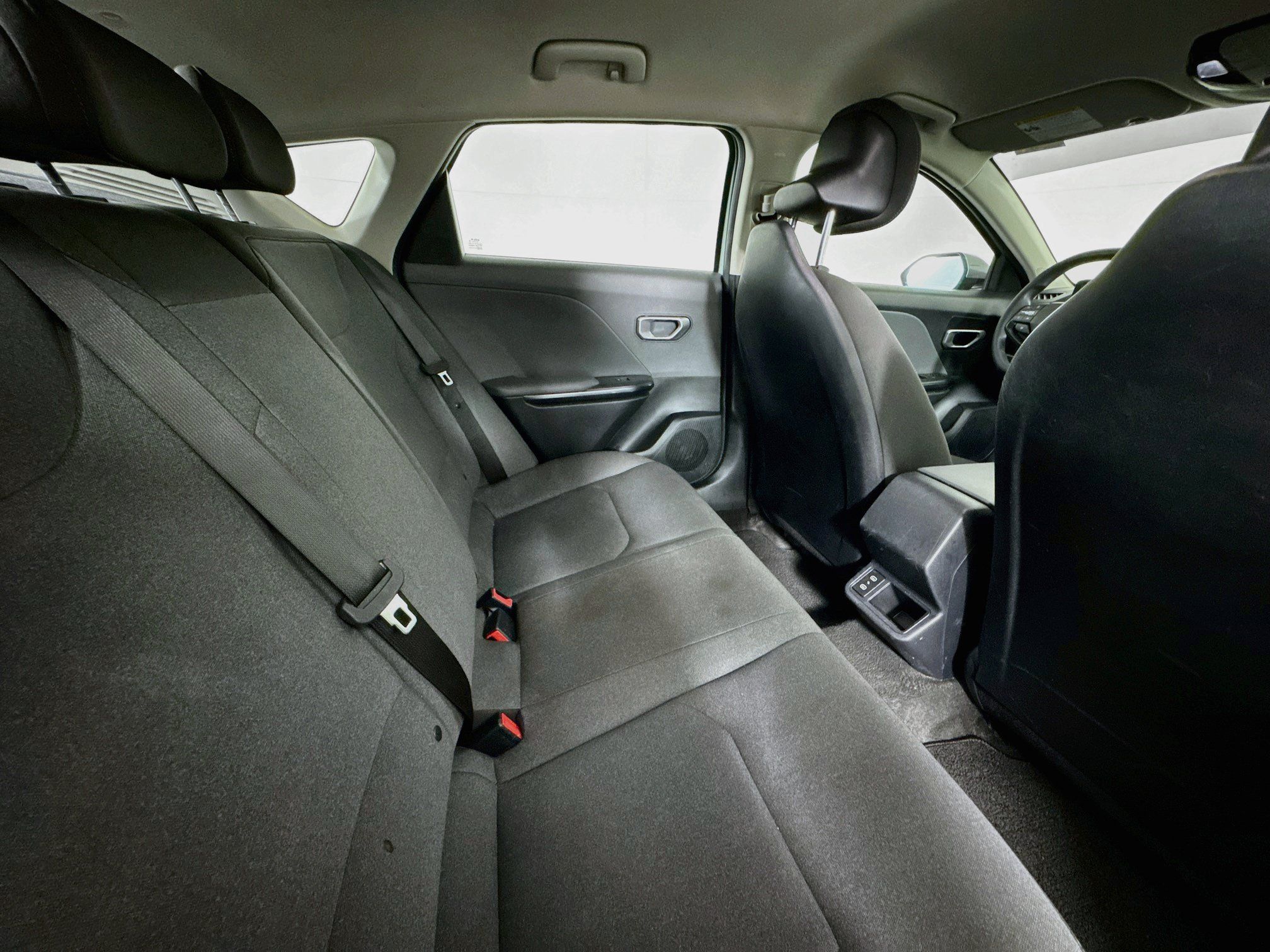 Used 2025 Kia K4 FWD image 25