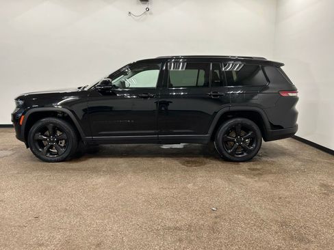 Used 2023 Jeep Grand Cherokee L Limited w/ Black Appearance Package image 2
