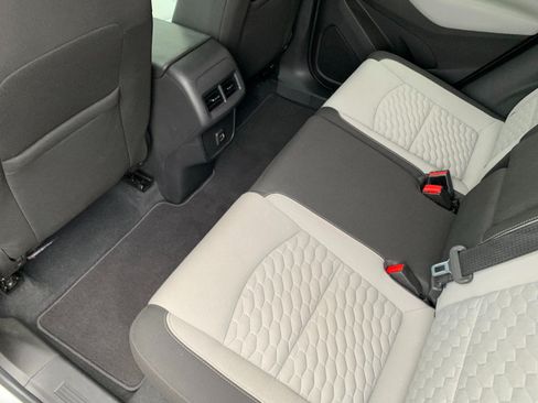 Used 2019 Chevrolet Equinox LS w/ LS Convenience Package AWD/4WD image 26