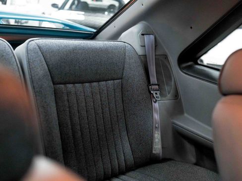 Used 1993 Ford Mustang Cobra RWD image 61