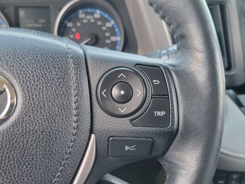 Used 2018 Toyota RAV4 Adventure AWD/4WD image 8