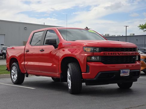 Used 2020 Chevrolet Silverado 1500 Custom w/ Custom Value Package image 13